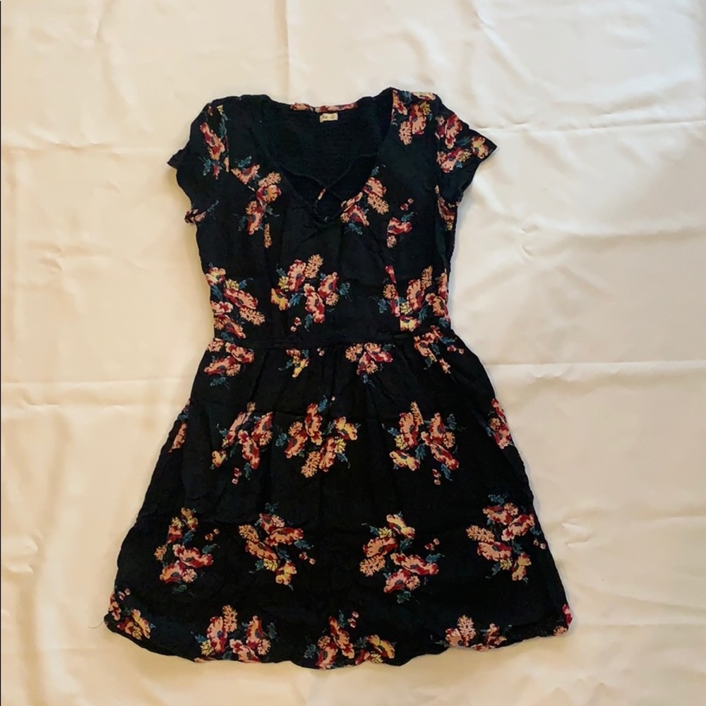 Hollister flowery dress